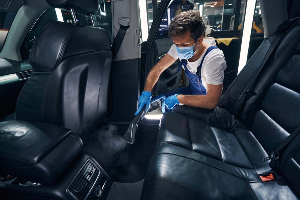 Commercial truck glass replacement